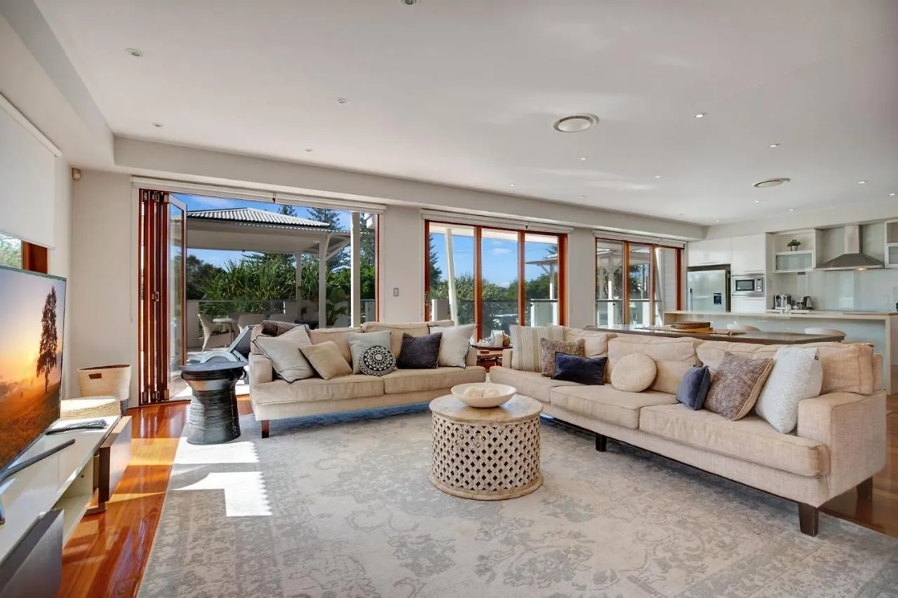 Apartment 2 20 Kingfisher Dr Peregian Beach