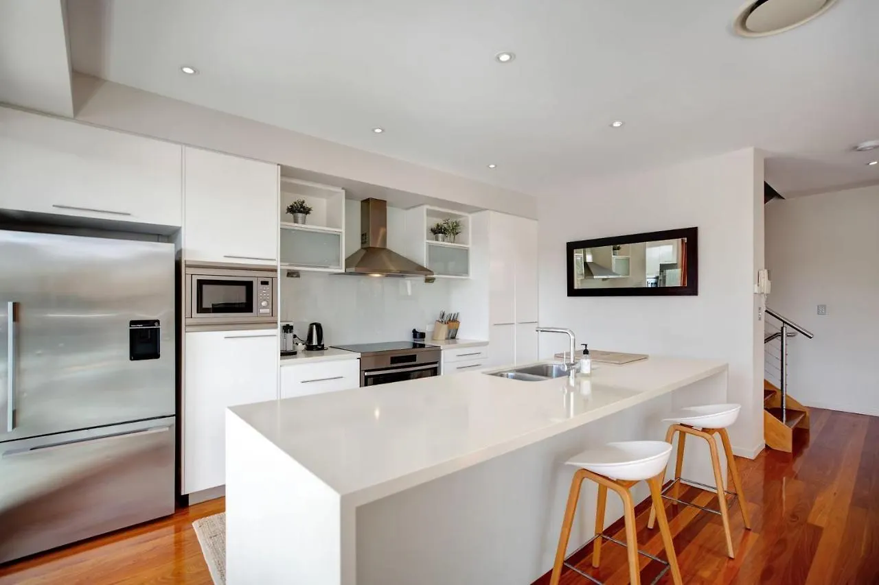 Apartment 2 20 Kingfisher Dr Peregian Beach