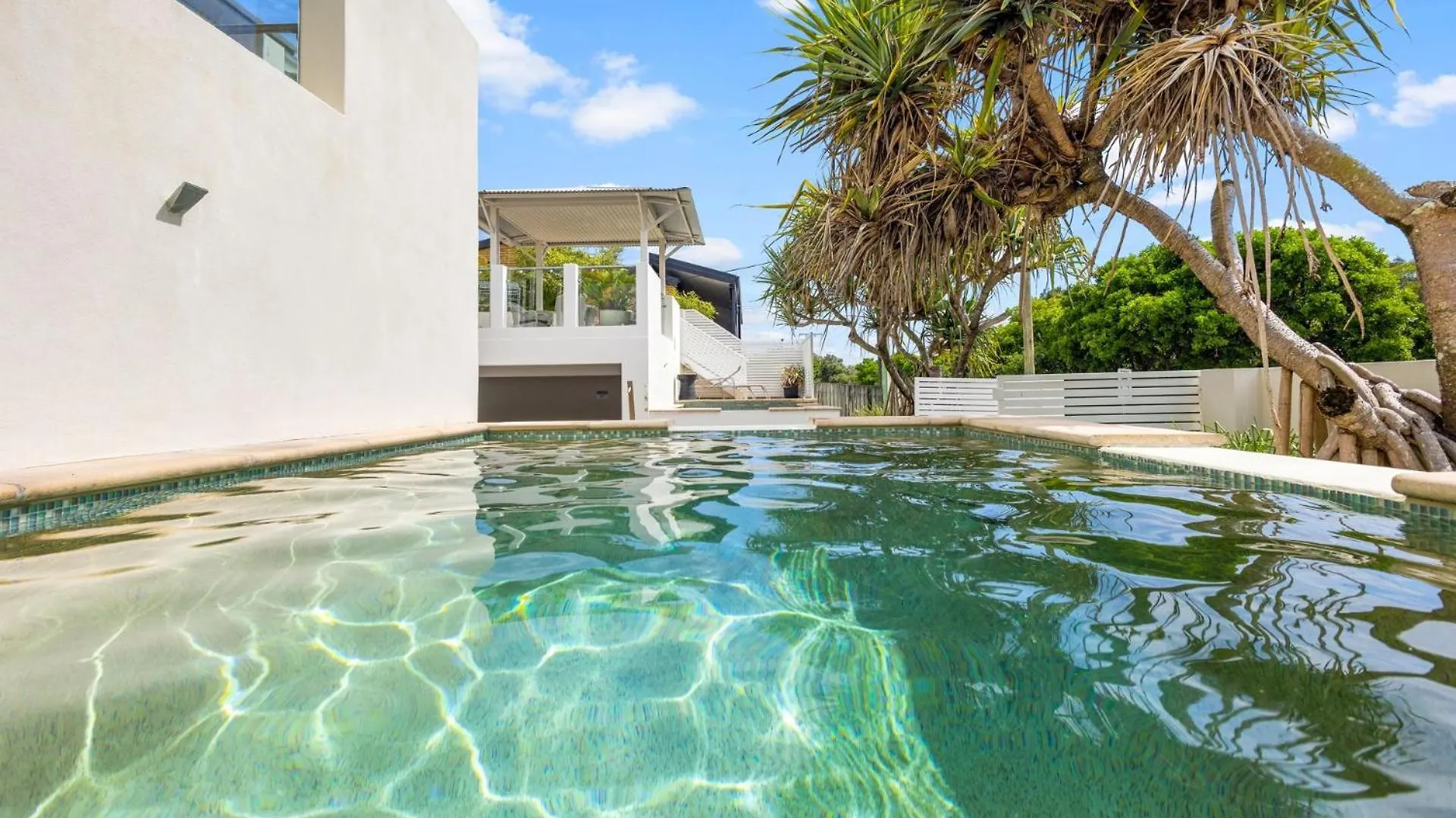 Apartment 2 20 Kingfisher Dr Peregian Beach
